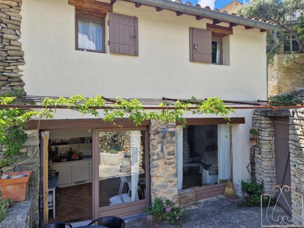 VILLAGE HOUSE WITH TERRACES AND VIEWS