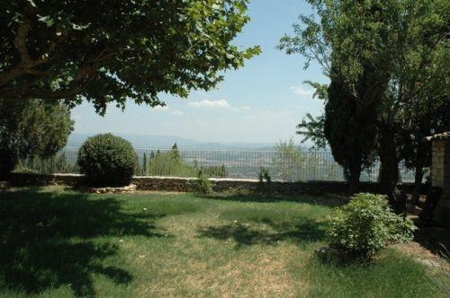 Village house in Gordes with a superb and uninterrupted view !