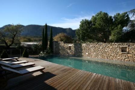 Luberon, Village house restored with taste