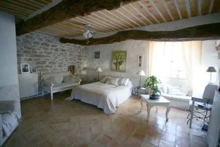 Luberon, Village house restored with taste