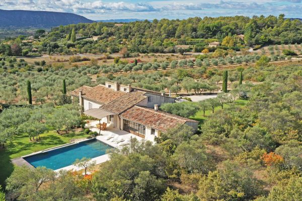 Exclusive to Agency ROSIER, seasonnal rental in Gordes