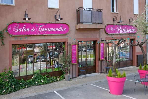 Façade de la vie en rose, Luberon