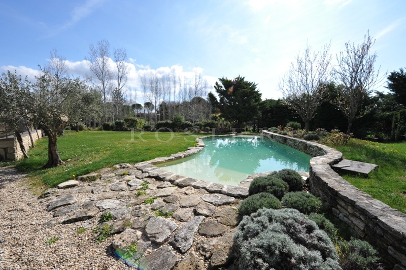 House in Gordes with Outbuildings and Pools